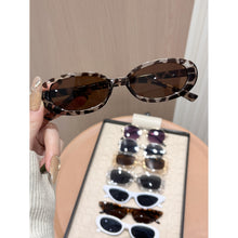 Cargar imagen en el visor de la galería, Urban Glass Collection — 8 Formas de Expressar Seu Estilo
