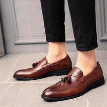 Cargar imagen en el visor de la galería, Sapato Social Masculino Brogue Britânico Elite MMV03 - Urbano Elite
