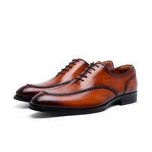 Cargar imagen en el visor de la galería, Sapato Social Masculino Elite de Couro Britânico MMV01 - Urbano Elite
