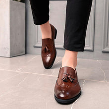 Cargar imagen en el visor de la galería, Sapato Social Masculino Brogue Britânico Elite MMV03 - Urbano Elite
