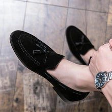 Cargar imagen en el visor de la galería, Mocassim Masculino Elite Camurça Sintética MM04 - Urbano Elite
