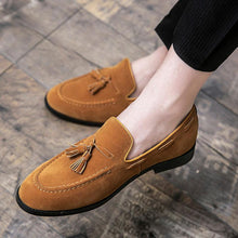 Cargar imagen en el visor de la galería, Mocassim Masculino Elite Camurça Sintética MM04 - Urbano Elite
