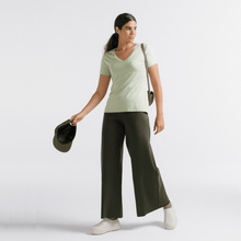 Cargar imagen en el visor de la galería, Tech T-Shirt Gola V Feminina - Urbano Elite
