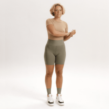 Cargar imagen en el visor de la galería, Skin Cropped - Urbano Elite
