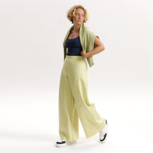 Cargar imagen en el visor de la galería, The Perfect Top - Urbano Elite
