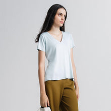 Cargar imagen en el visor de la galería, Tech T-Shirt Gola V Feminina - Urbano Elite
