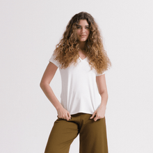 Cargar imagen en el visor de la galería, Tech T-Shirt Gola V Feminina - Urbano Elite

