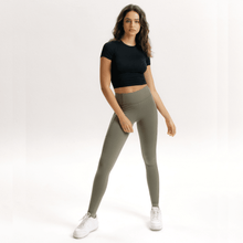 Cargar imagen en el visor de la galería, Skin Cropped - Urbano Elite
