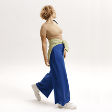 Cargar imagen en el visor de la galería, Skin Cropped - Urbano Elite
