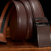Cargar imagen en el visor de la galería, Cinto Masculino de Couro Marrom Elite MM04 - Urbano Elite
