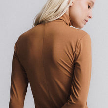 Cargar imagen en el visor de la galería, Turtleneck Feminino - Urbano Elite
