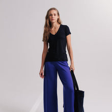 Cargar imagen en el visor de la galería, Tech T-Shirt Gola V Feminina - Urbano Elite
