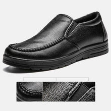 Cargar imagen en el visor de la galería, Sapato Mocassim de Couro Social Masculino Solado Ortopédico - Urbano Elite
