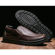 Cargar imagen en el visor de la galería, Sapato Mocassim de Couro Social Masculino Solado Ortopédico - Urbano Elite
