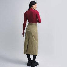 Cargar imagen en el visor de la galería, Skin Cropped Long Sleeve - Urbano Elite
