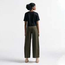 Cargar imagen en el visor de la galería, Boxy Cropped - Urbano Elite
