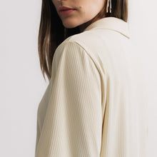 Cargar imagen en el visor de la galería, Air Blouse - Urbano Elite
